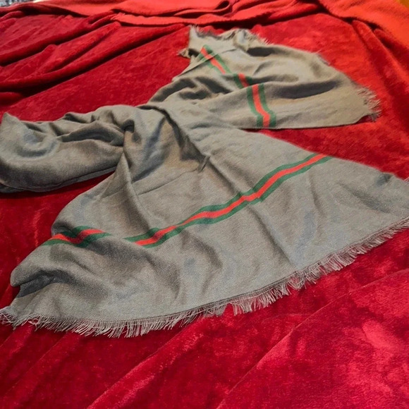 Fashion unisex grey red green oversized blanket scarf - Picture 9 of 16